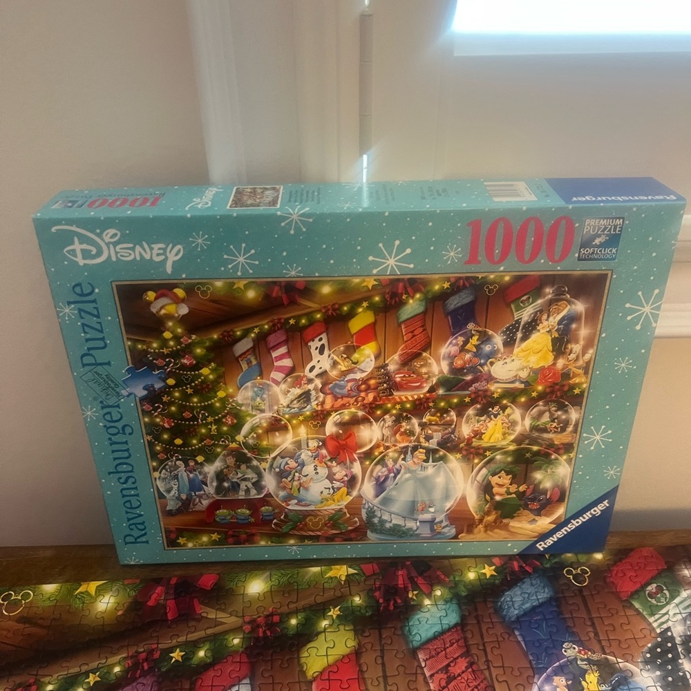Ravensburger Blue and Red Puzzle Set Disney Edition